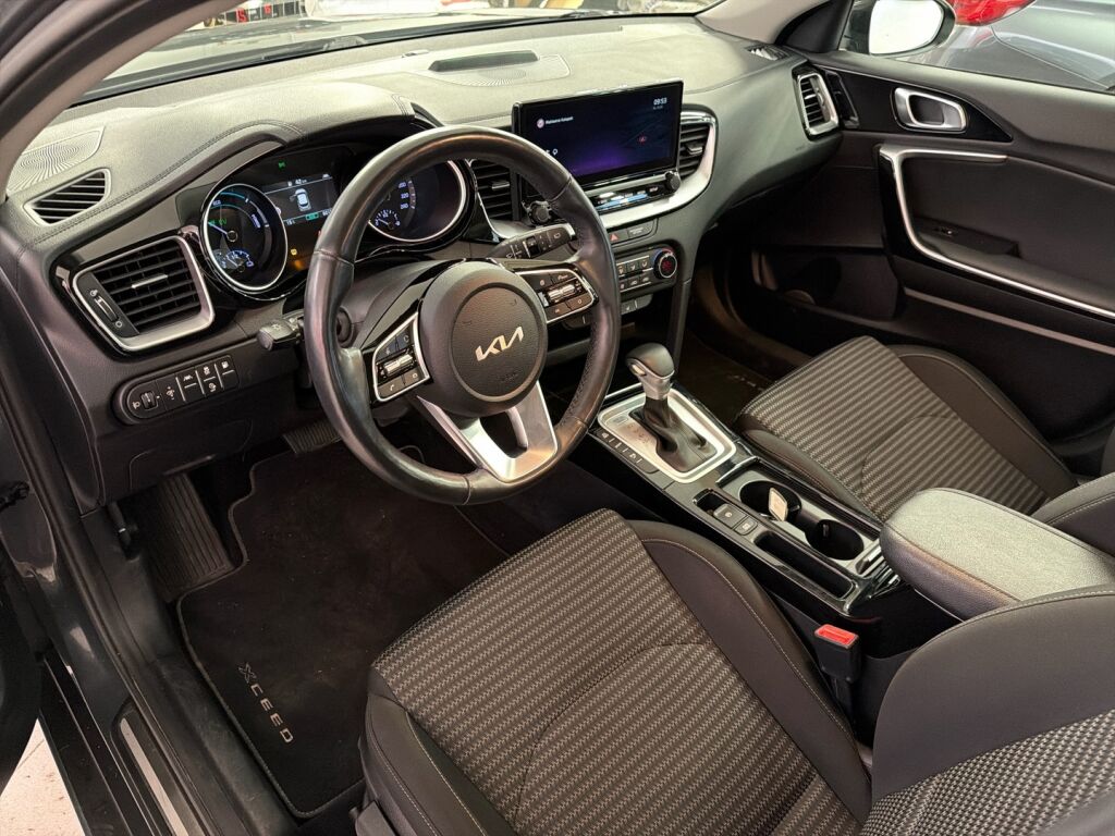 Kia XCeed 2022 Harmaa