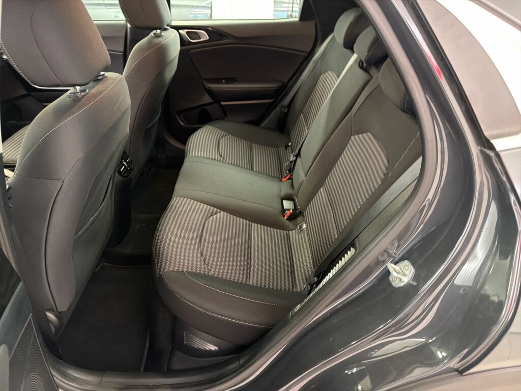 Kia XCeed 2022 Harmaa