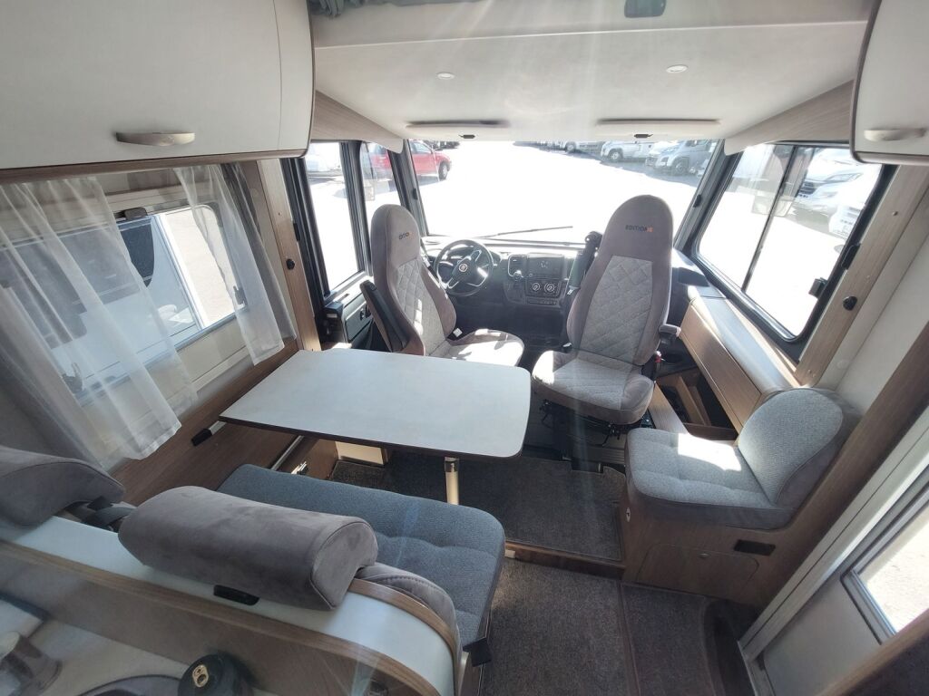 Carado I 338 Edition 15 2024 Valkoinen