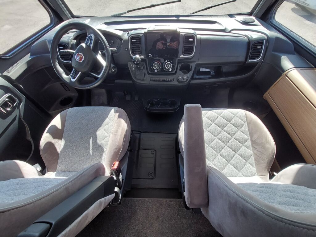 Carado I 338 Edition 15 2024 Valkoinen