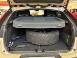 Volvo EC40 2025 Ruskea (beige)