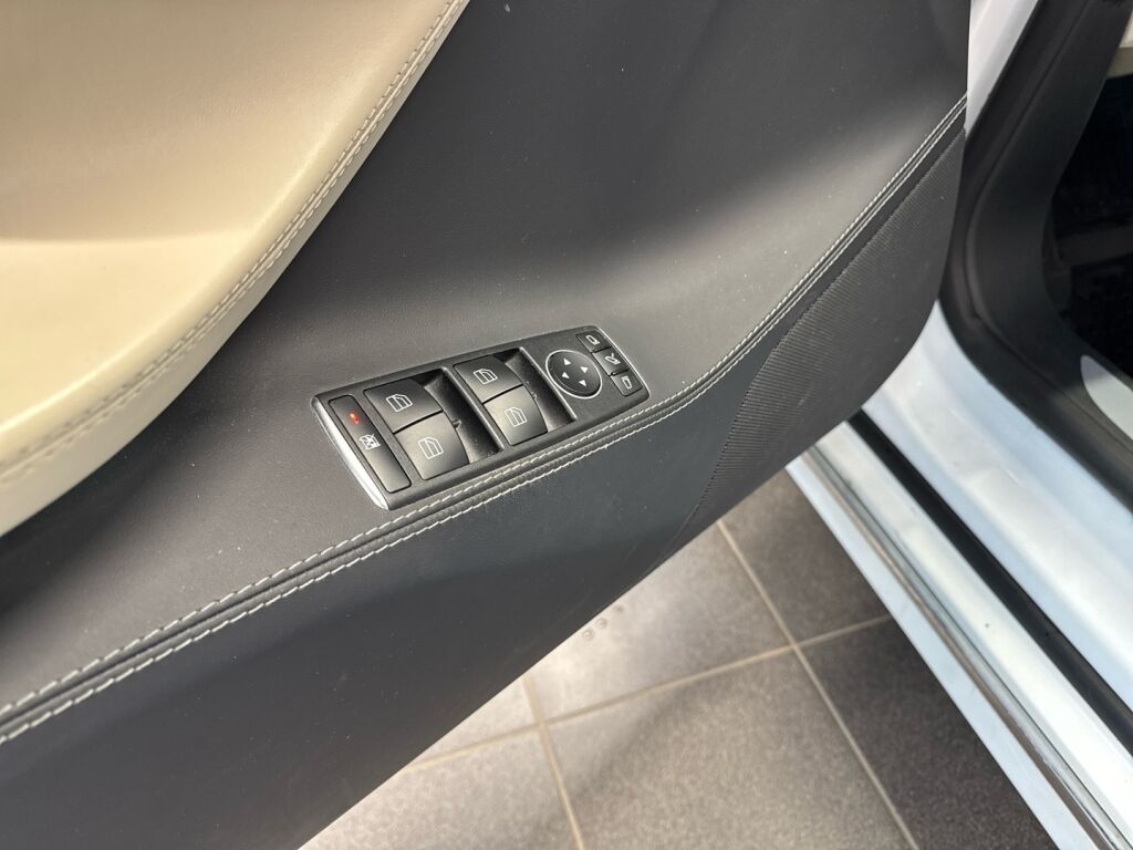 Tesla Model S 2020 Valkoinen