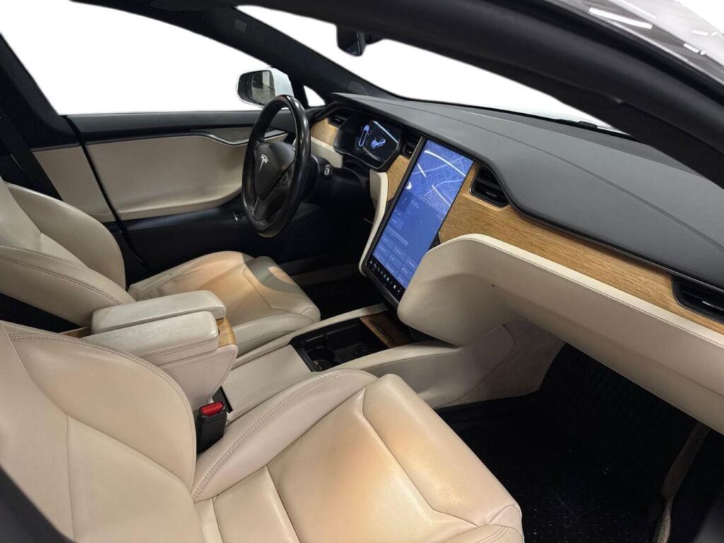 Tesla Model S 2020 Valkoinen