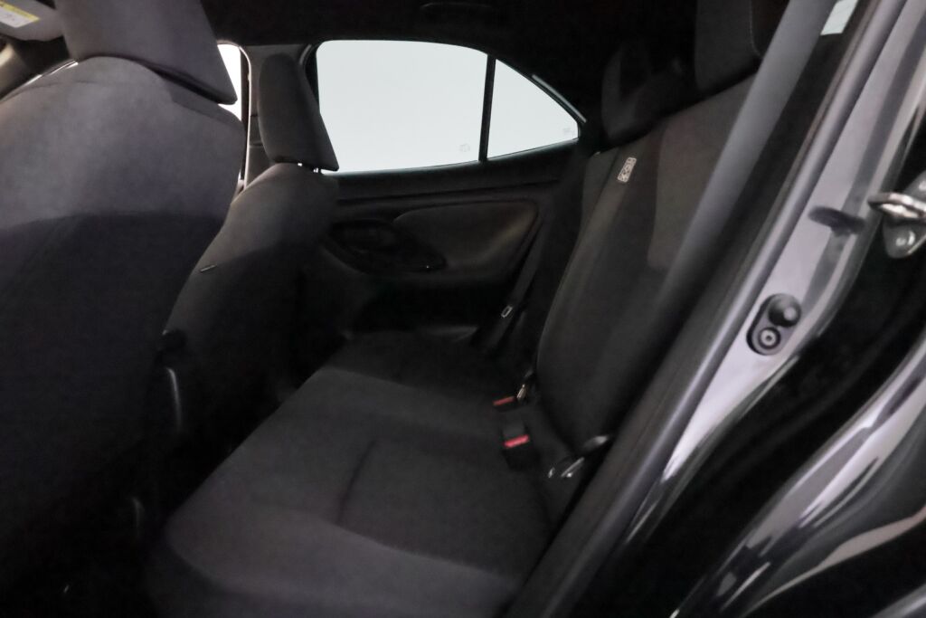 Toyota Yaris Cross 2022 Musta