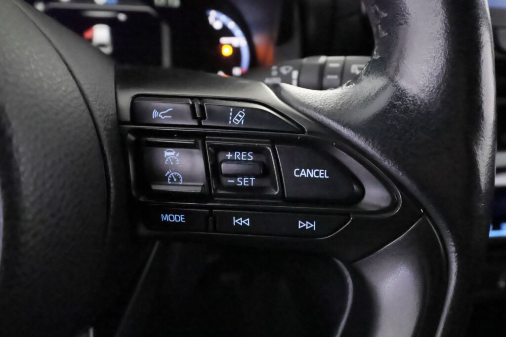 Toyota Yaris Cross 2022 Musta