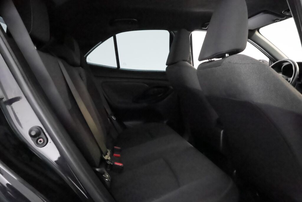 Toyota Yaris Cross 2022 Musta