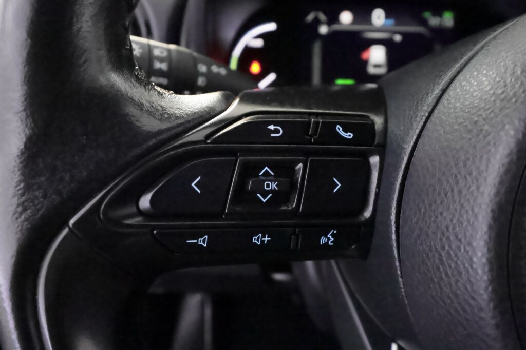 Toyota Yaris Cross 2022 Musta