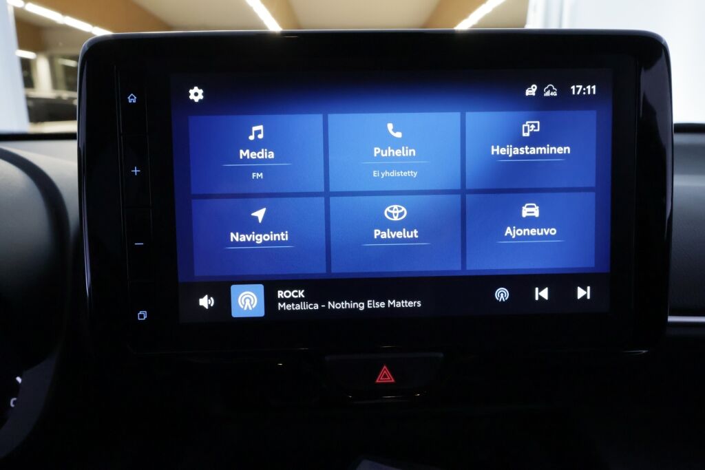 Toyota Yaris Cross 2022 Musta