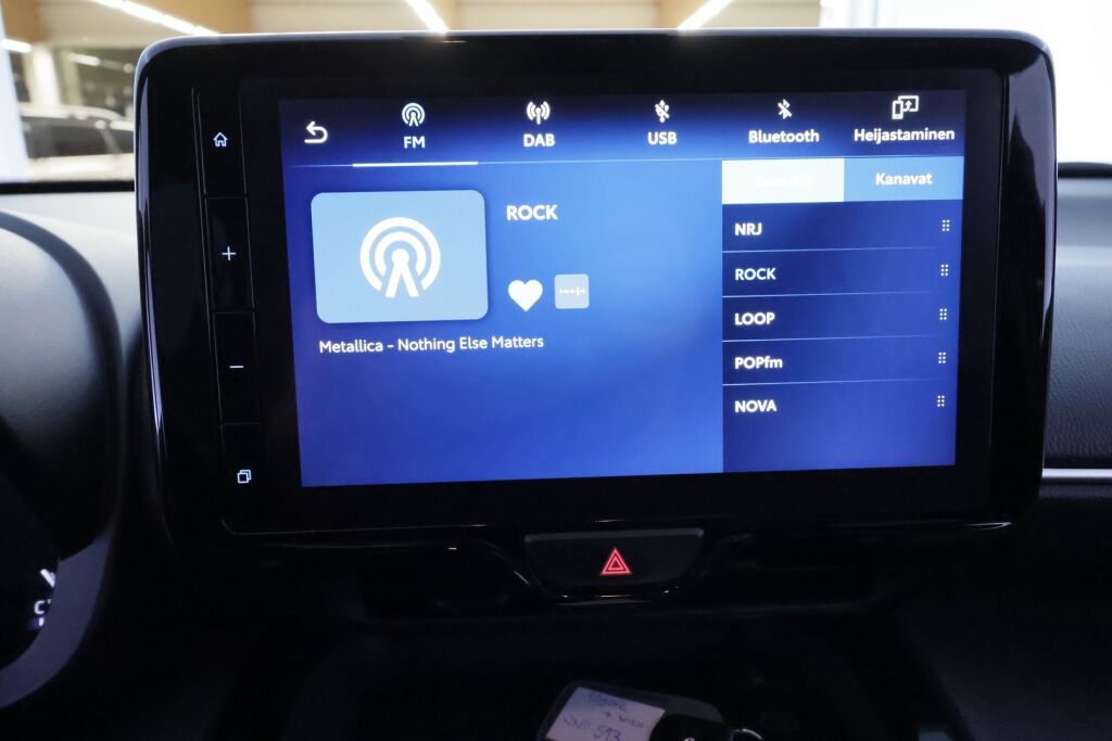 Toyota Yaris Cross 2022 Musta