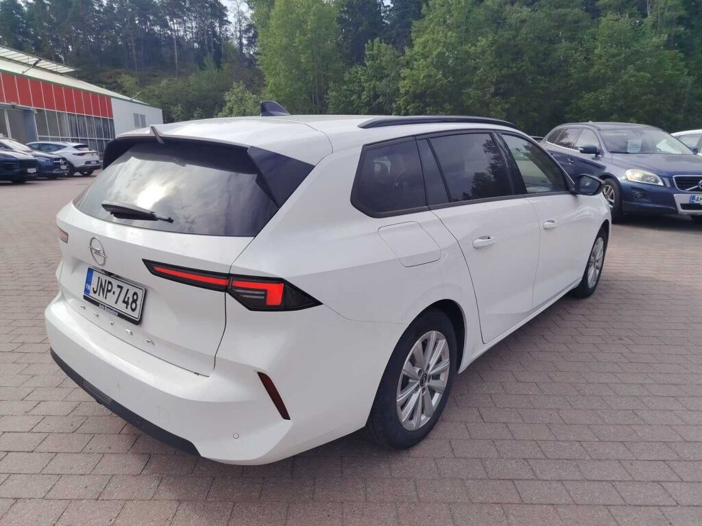 Opel Astra 2024 Valkoinen