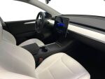 Tesla Model Y 2023 Sininen