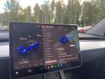 Tesla Model Y 2023 Sininen