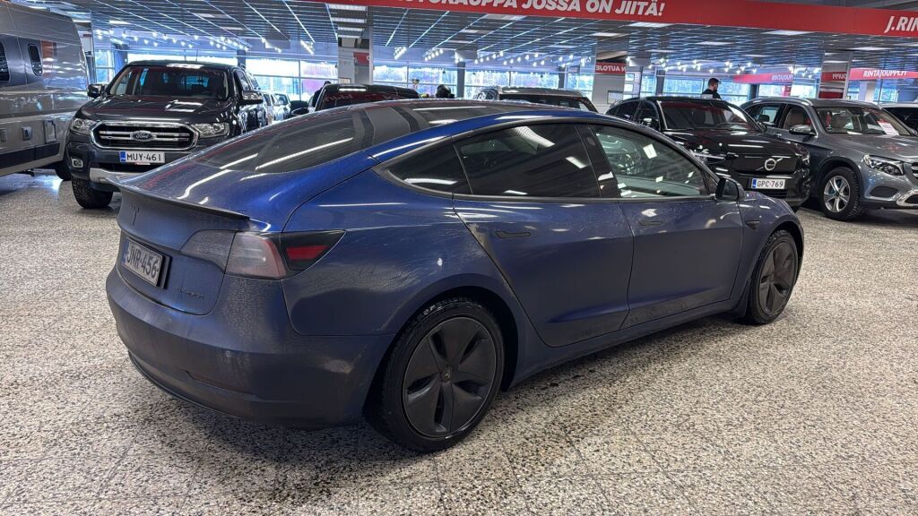 Tesla Model 3 2019 Sininen