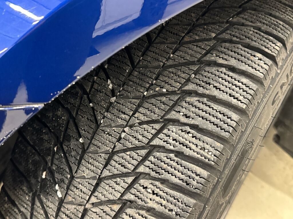 Tesla Model 3 2019 Sininen