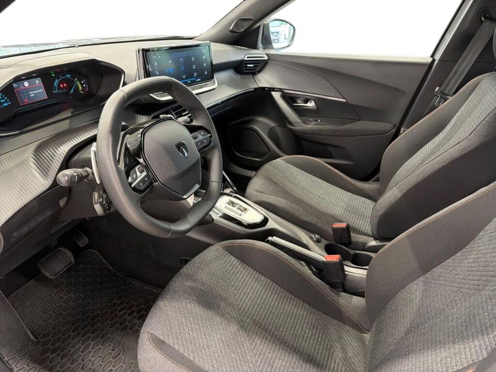Peugeot 2008 2025 Harmaa