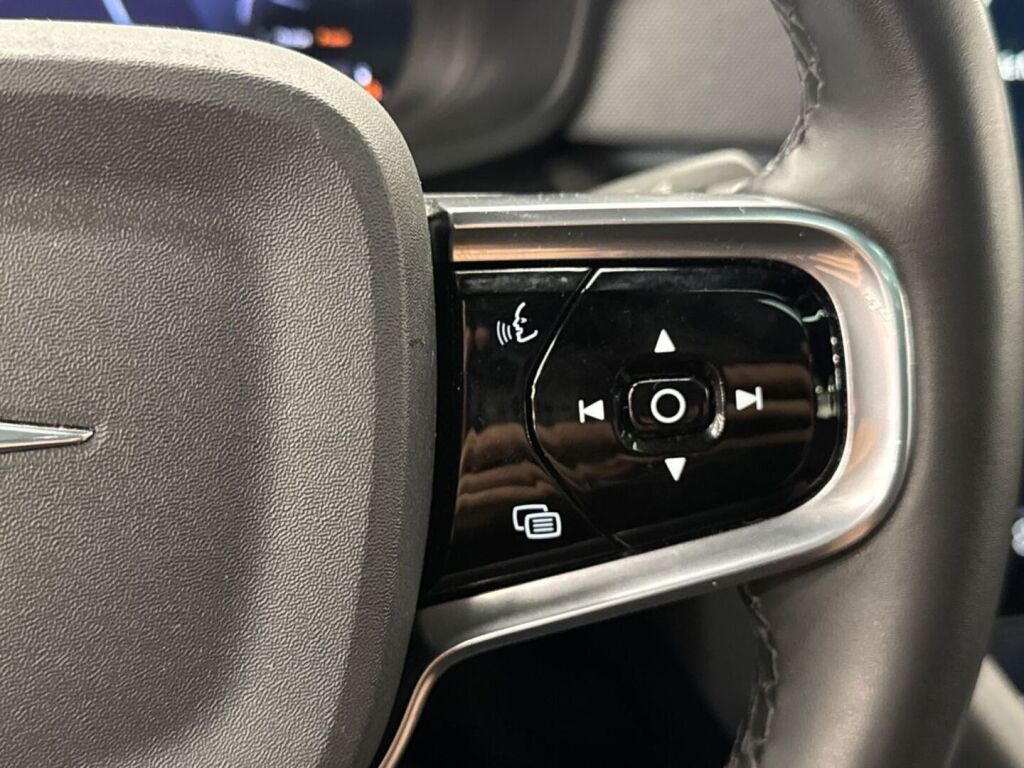 Polestar 2 2020 Musta