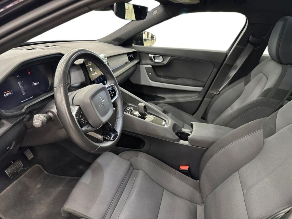Polestar 2 2020 Musta