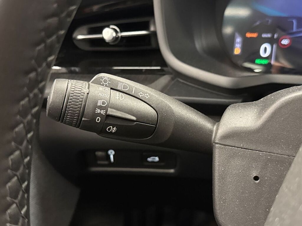 Polestar 2 2020 Musta