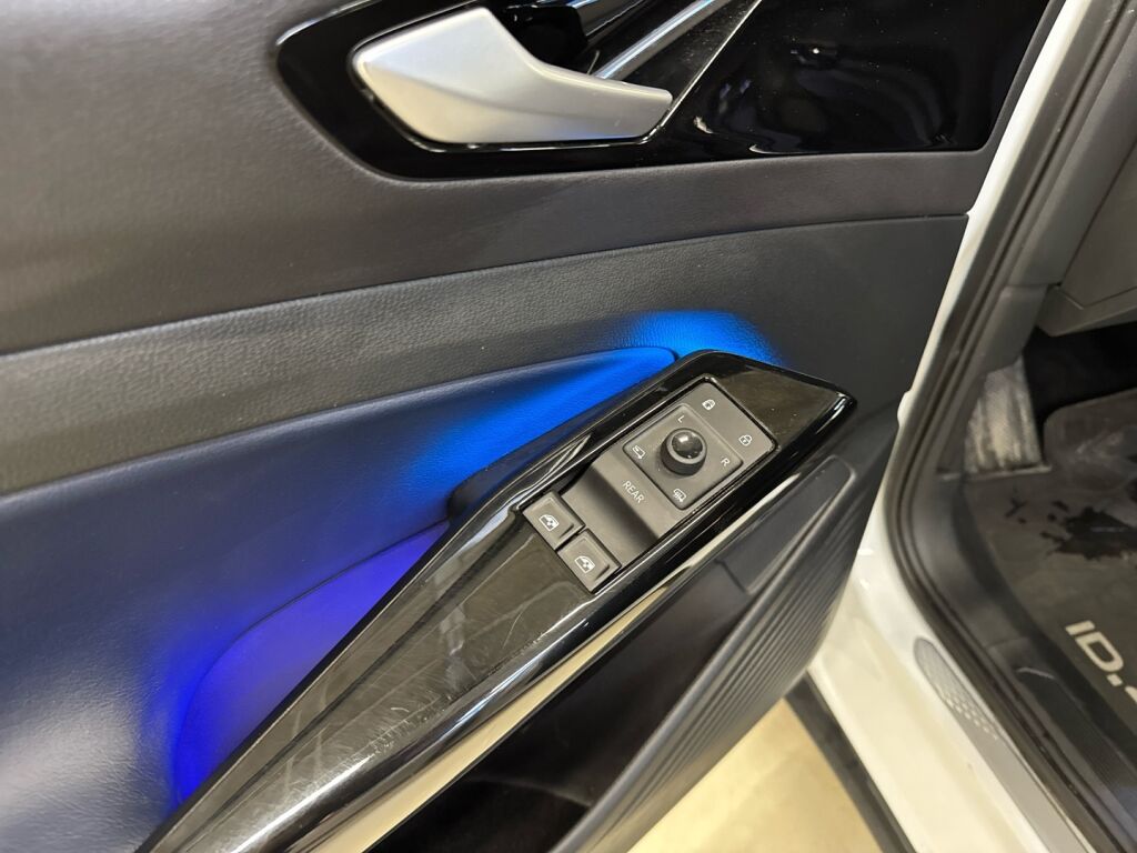 Volkswagen ID.4 2021 Valkoinen