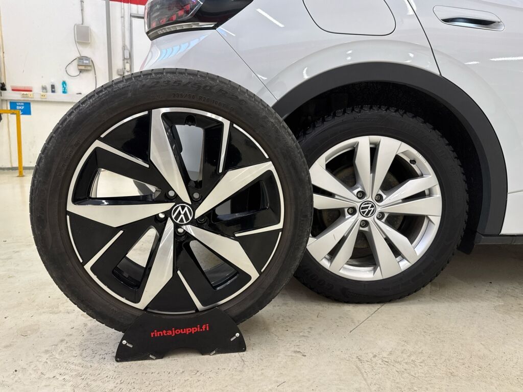 Volkswagen ID.4 2021 Valkoinen