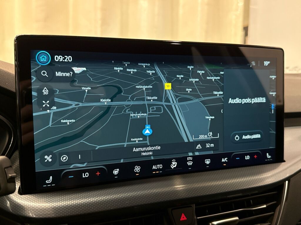 Ford Focus 2025 Fantastic Red