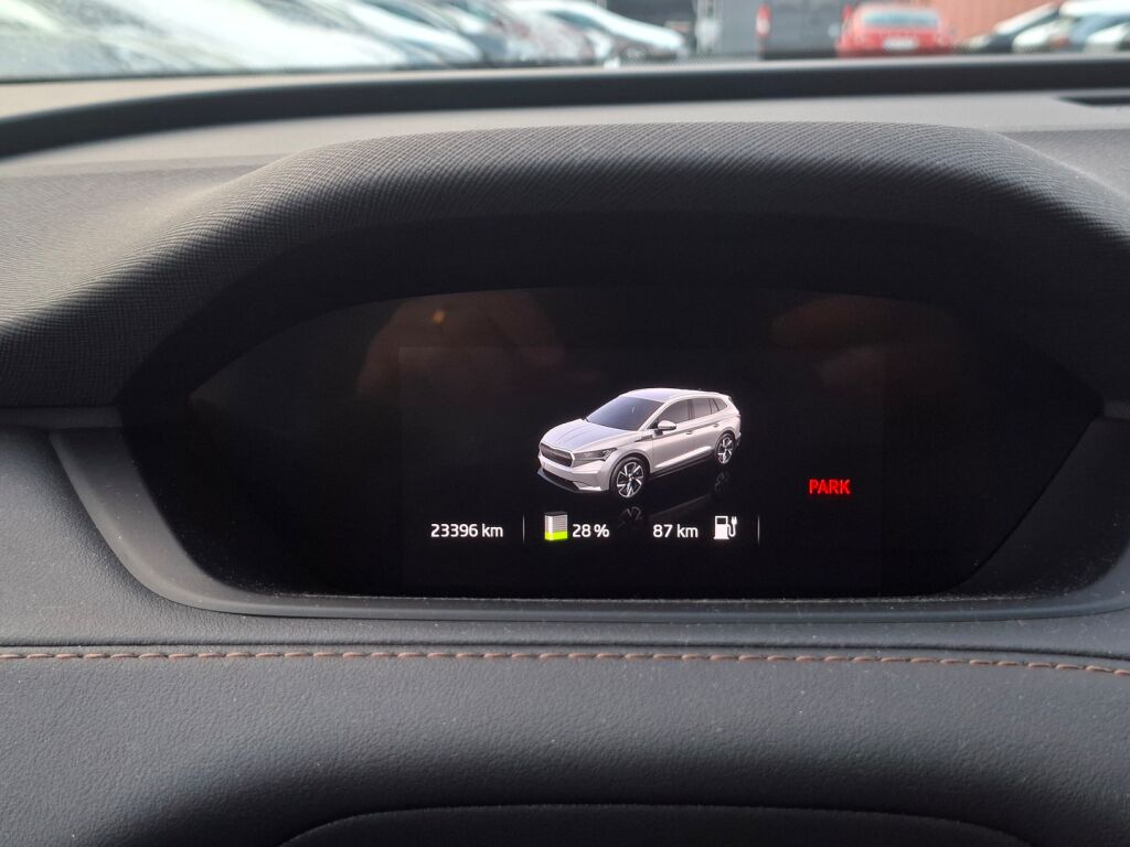 Skoda Enyaq 2021 Musta