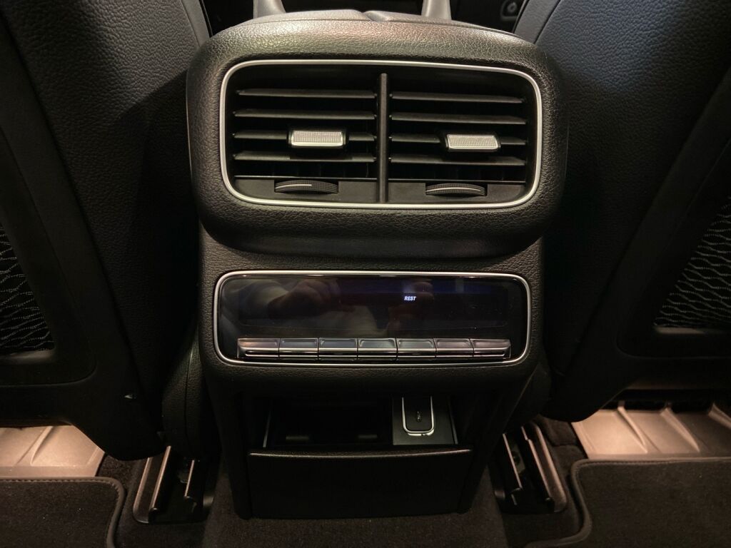 Mercedes-Benz GLE 2022 Musta