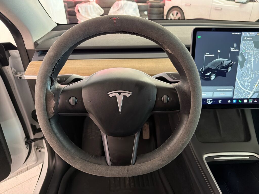 Tesla Model Y 2021 Valkoinen