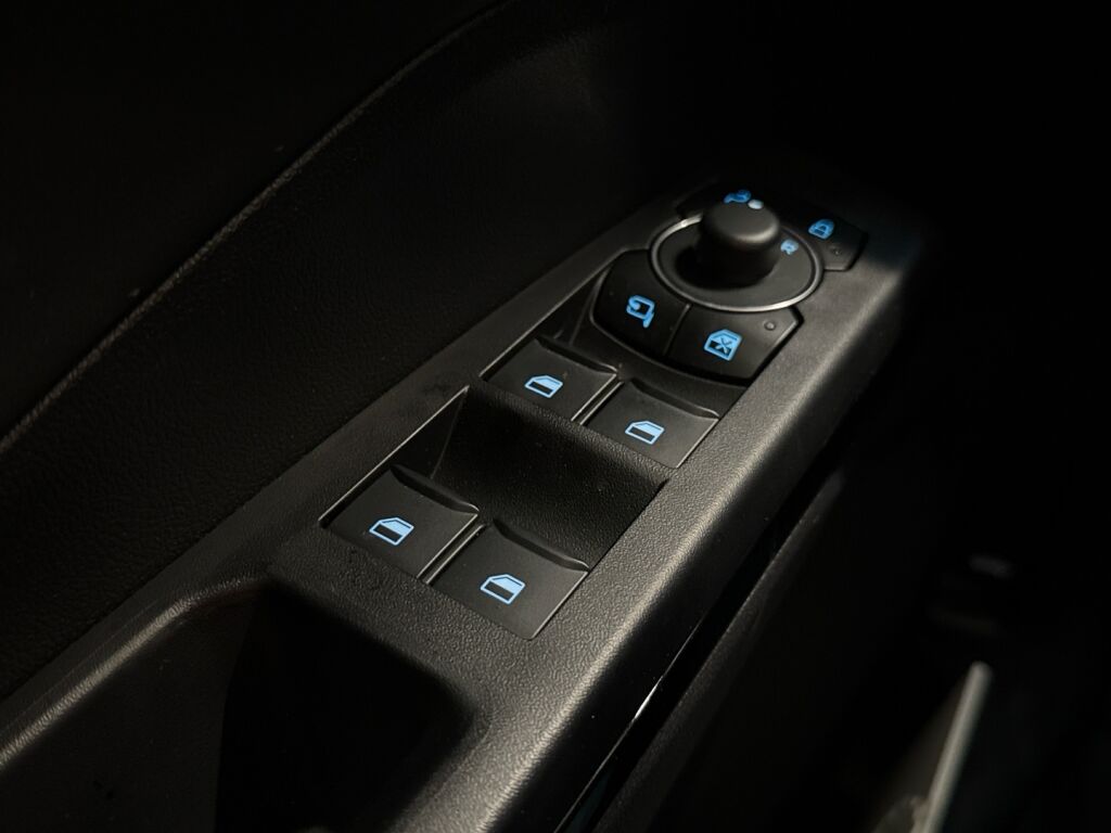 Ford Puma 2025 Valkoinen