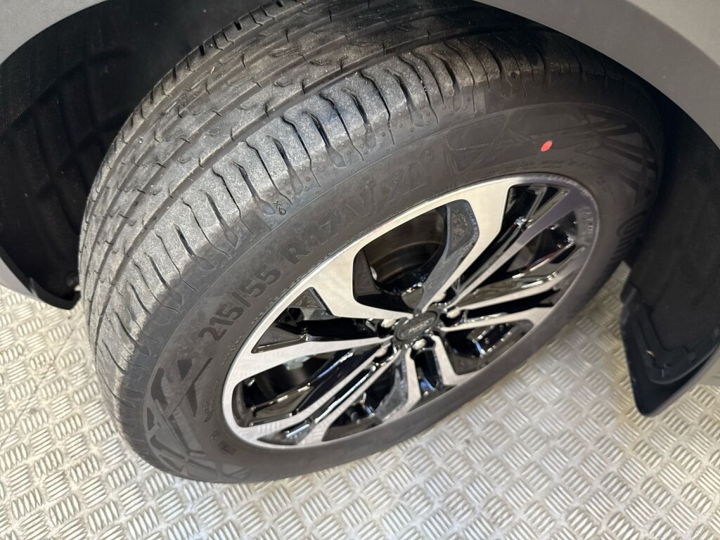 Ford Puma 2025 Valkoinen