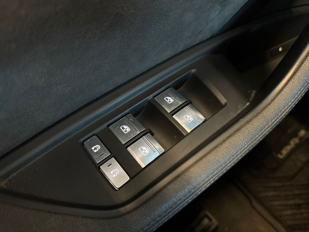 Audi e-tron 2019 Harmaa