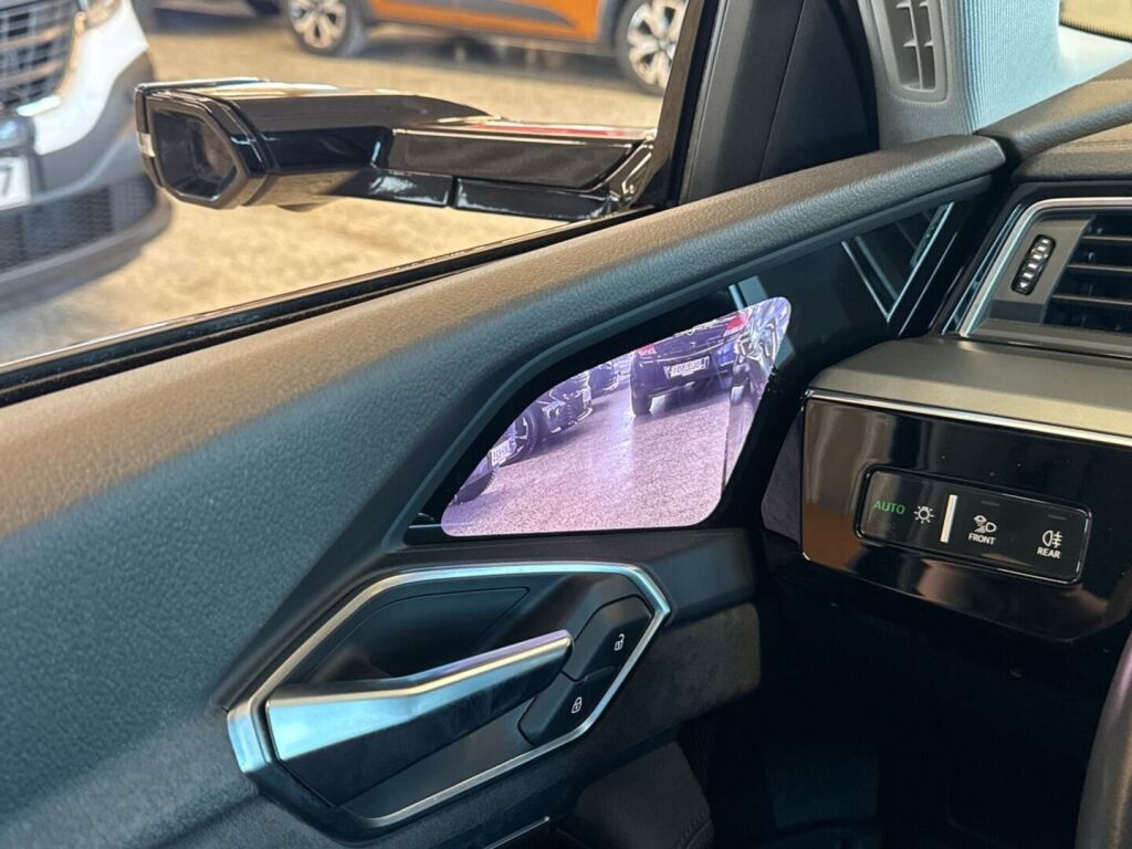 Audi e-tron 2019 Harmaa