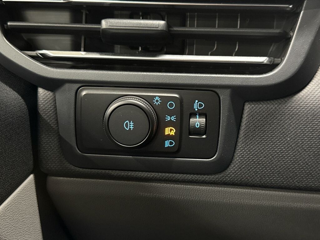 Ford Tourneo Custom 2025 Musta