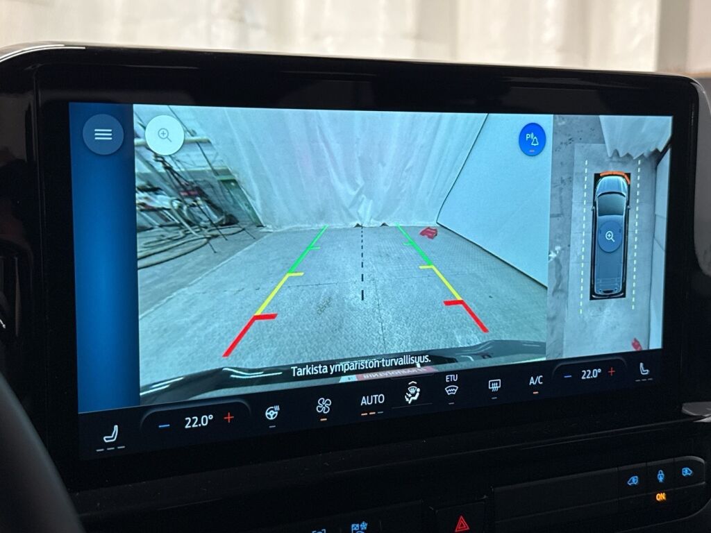 Ford Tourneo Custom 2025 Musta