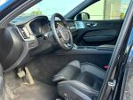 Volvo XC60 2025 Musta