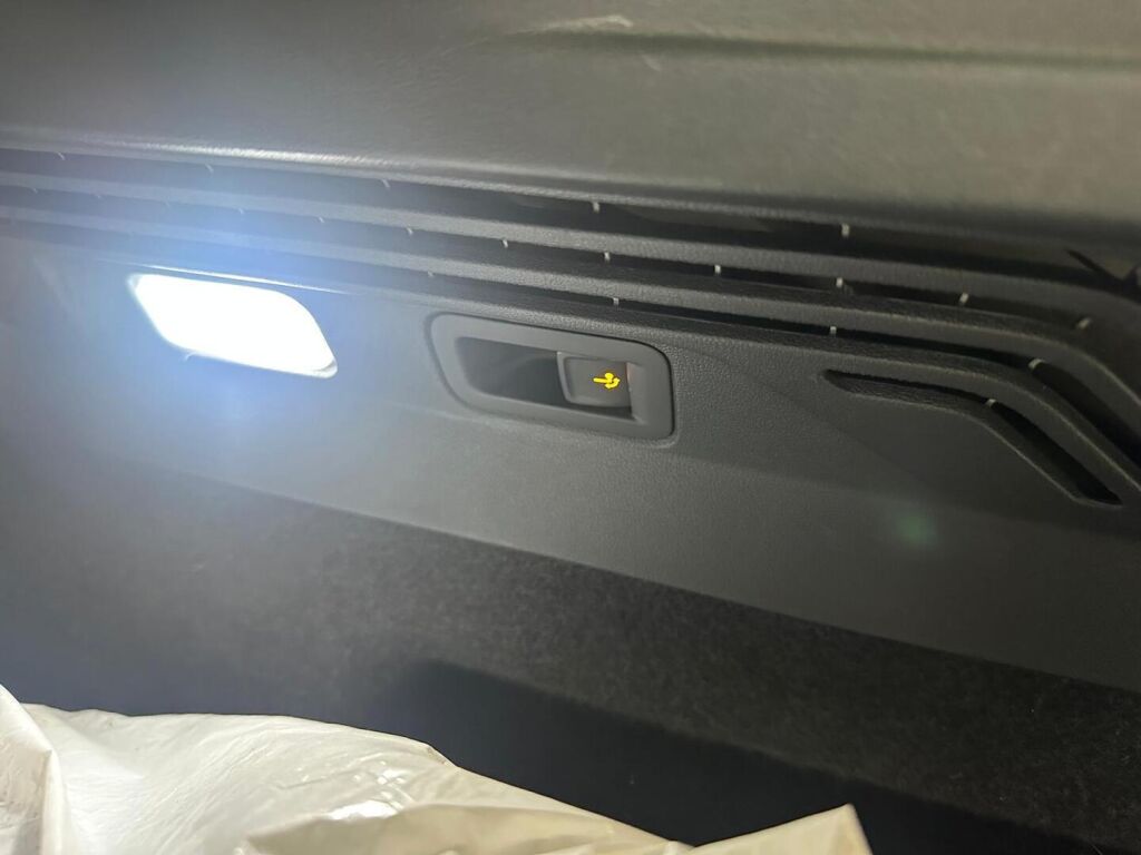 Volkswagen ID.4 2022 Harmaa