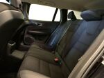 Volvo V60 2021 Musta