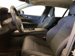 Volvo V60 2021 Musta