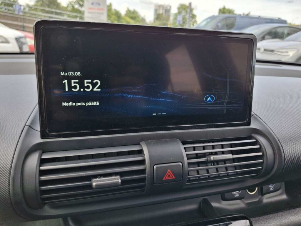Hyundai INSTER 2025 Oranssi