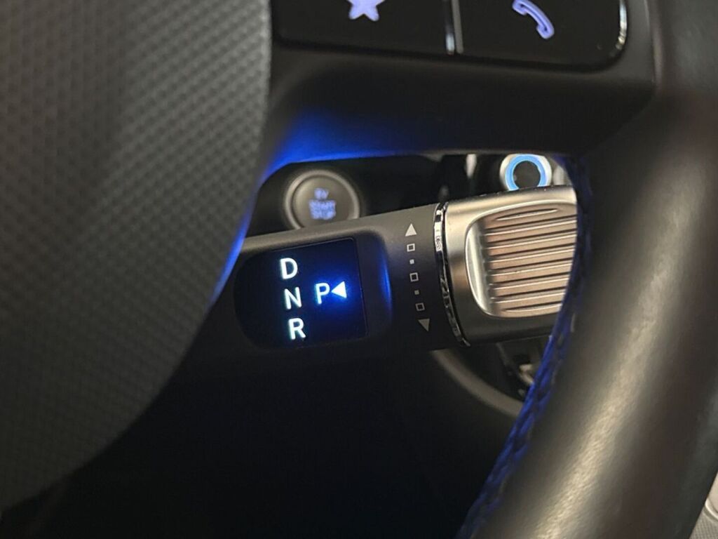 Hyundai INSTER 2025 Oranssi