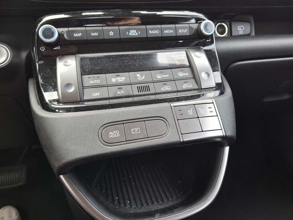 Hyundai INSTER 2025 Oranssi