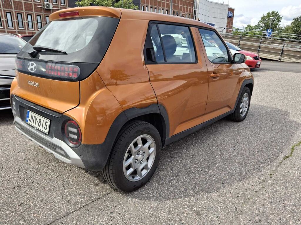 Hyundai INSTER 2025 Oranssi