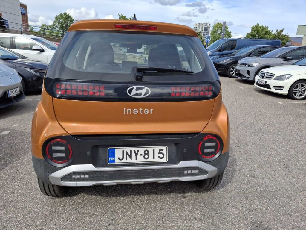 Hyundai INSTER 2025 Oranssi