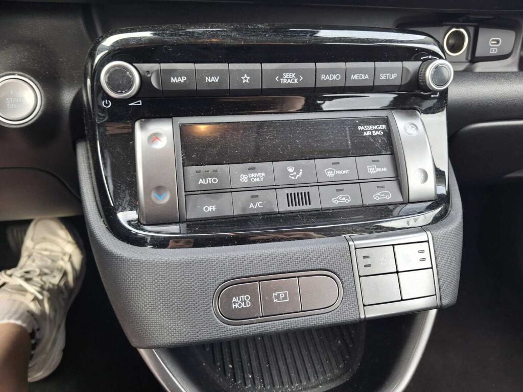 Hyundai INSTER 2025 Oranssi