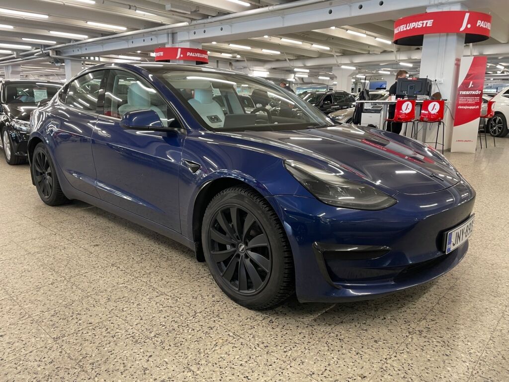 Tesla Model 3 2021 Sininen