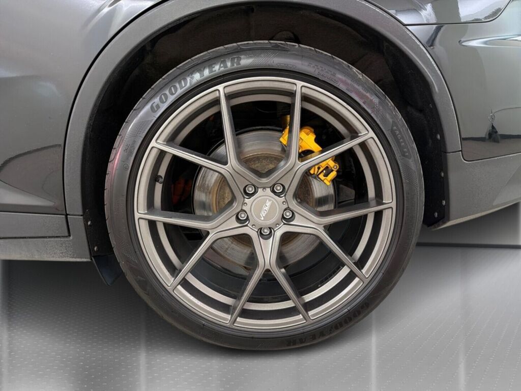 Polestar 2 2022 Musta