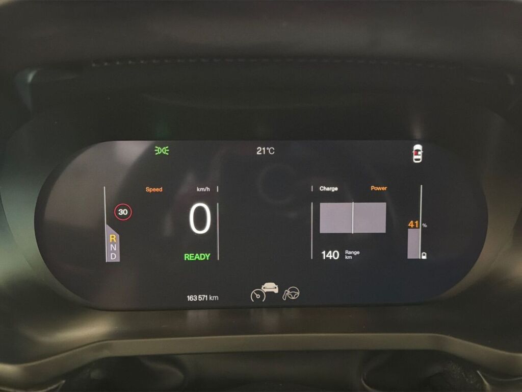 Polestar 2 2022 Musta
