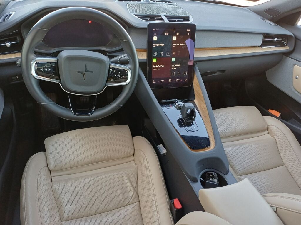 Polestar 2 2022 Musta