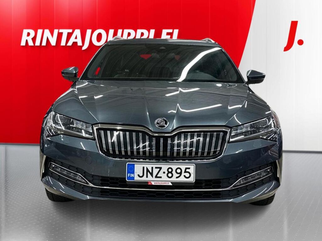 Skoda Superb 2021, bild 4/25