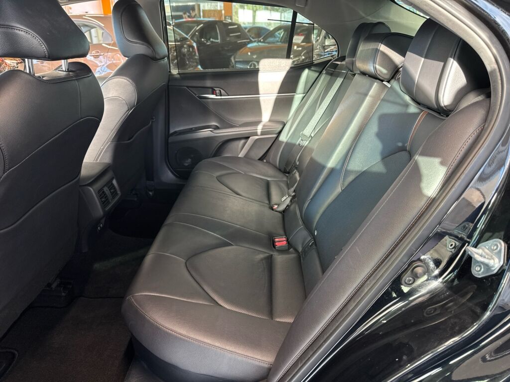 Toyota Camry 2020 Musta